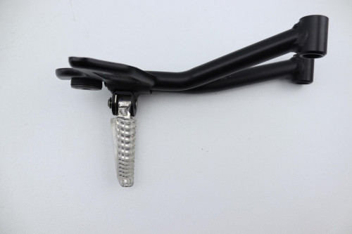 Platine arriere droite SUZUKI 650 SV 2016 - 2025