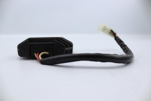 Regulateur charge batterie YAMAHA 600 FAZER 1998 - 2001