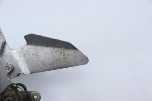 Platine avant droite SUZUKI 500 GS 2003 - 2006