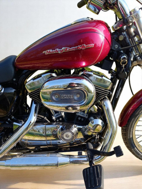 HARLEY DAVIDSON SPORSTER 1200 CLASSIC