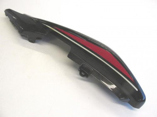 Cache carenage coque arriere gauche YAMAHA YBR 125 2010-2012