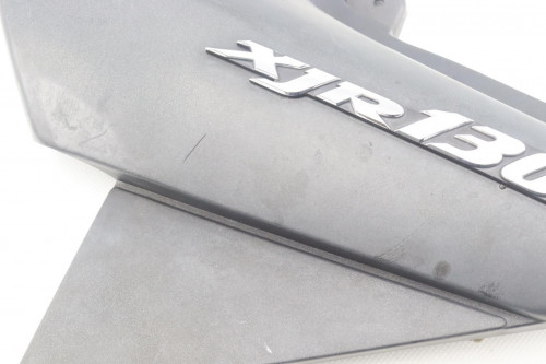Demi flanc selle gauche YAMAHA 1300 XJR 1999 - 2001