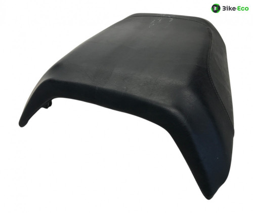 Selle passager DAELIM S2 SQ 125 2006-2008 CARBU