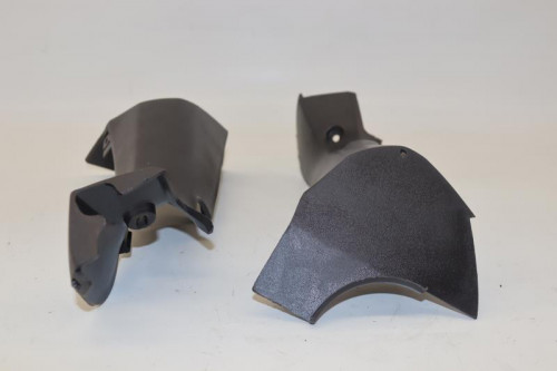 Cache guidon inferieur SUZUKI 400 BURGMAN 1999 - 2006