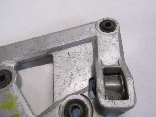 Platine avant gauche SUZUKI GSX F 750 1989-1997