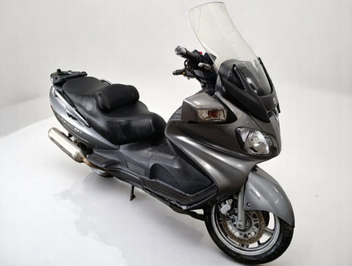 SUZUKI BURGMAN 650