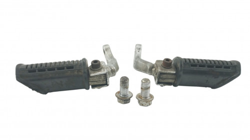 Repose pieds avant droit SUZUKI 125 GN 1983 - 2002