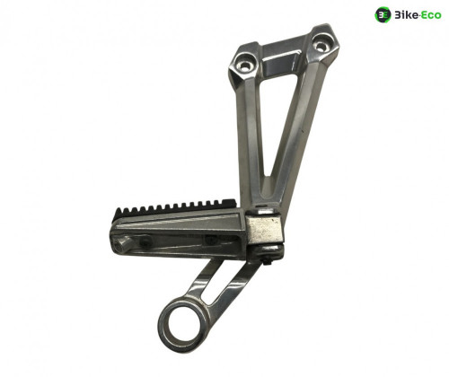 Platine et repose pieds arriere droit YAMAHA XJR 1300 2004-2006