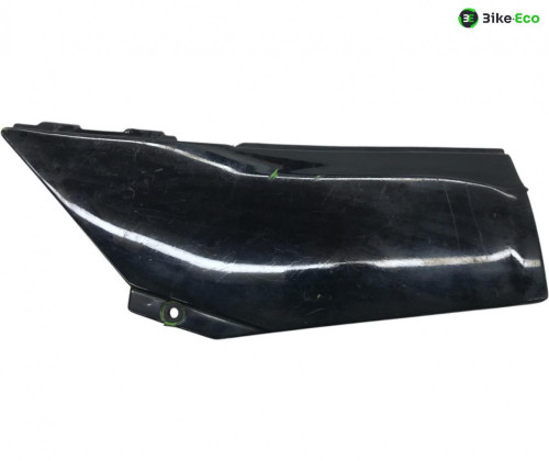Cache carenage sous selle gauche KAWASAKI GPX 600 R 1988-1995