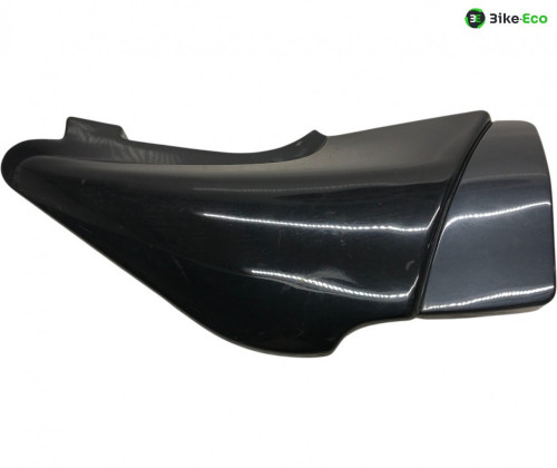 Cache carenage sous selle droit KAWASAKI ZR 750 1991-1997 ZEPHYR