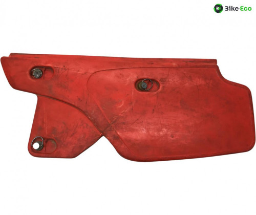 Cache carenage sous selle gauche HONDA XR 250 R 1987-1995