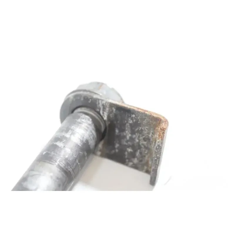 Axe de roue arriere HONDA CBF 500 2004 - 2007