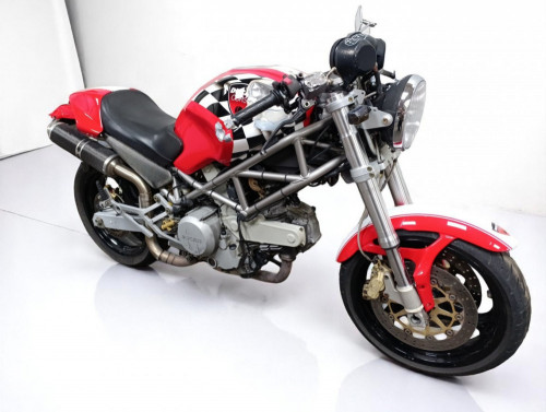 DUCATI 620 MONSTER