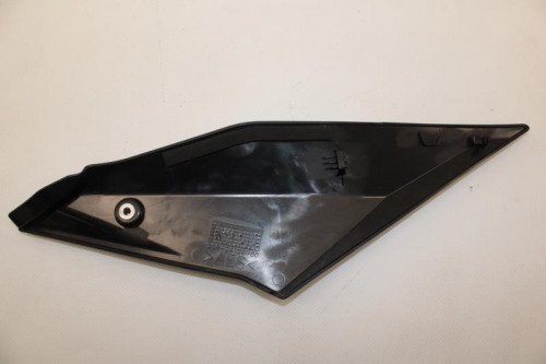 Demi flanc selle gauche YAMAHA YZF R1 2015 - 2019