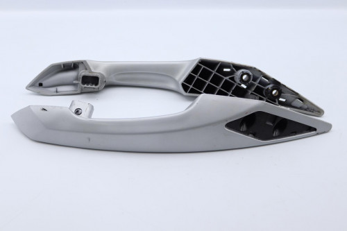 Poignee arriere PEUGEOT 125 SATELIS 2006 - 2012