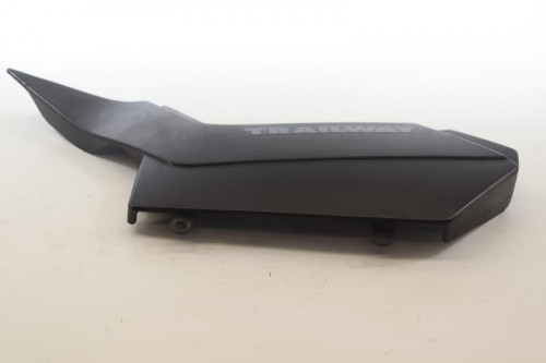 Demi flanc selle gauche YAMAHA 125 TW 1999 - 2001
