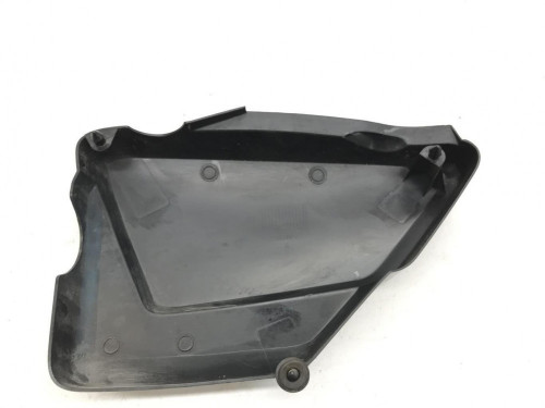 Cache carenage sous selle droit YAMAHA YBR 125 2008-2016 CUSTOM