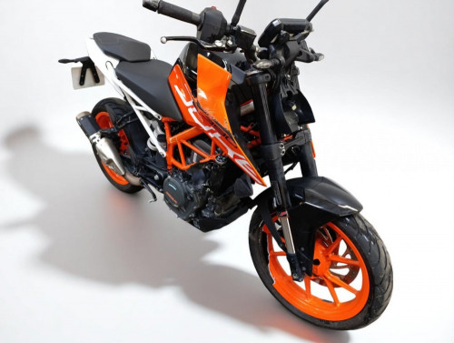KTM DUKE 390