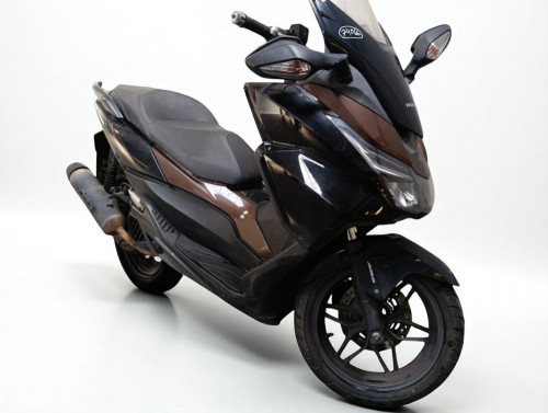 HONDA FORZA 125