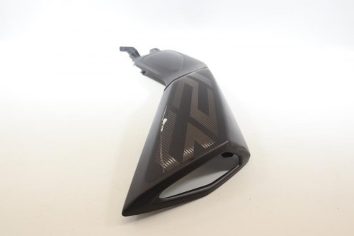 Flanc avant droit YAMAHA 125 MT 2020 - 2021