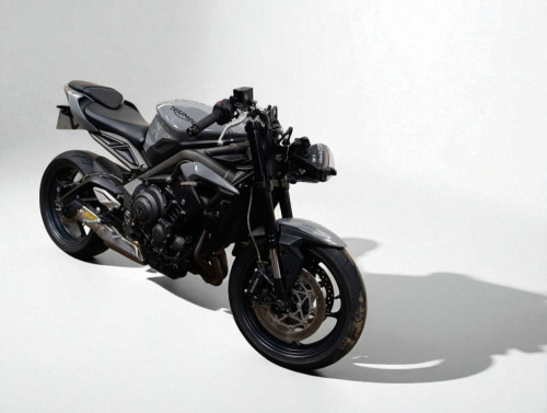 TRIUMPH STREET TRIPLE 765 R