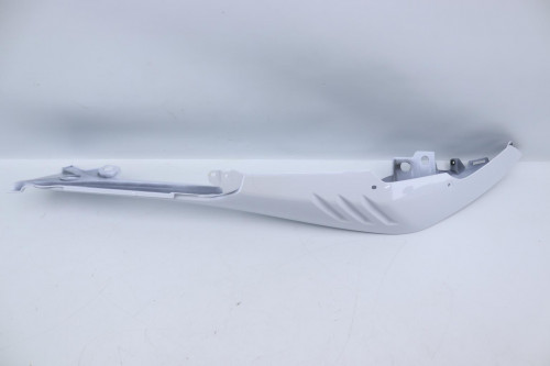 Coque arriere gauche SUZUKI 250 INAZUMA GW 2012 - 2015