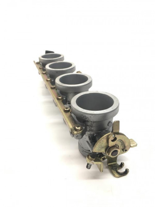 Rampe d'injection TRIUMPH SPEED FOUR 600 2002-2006