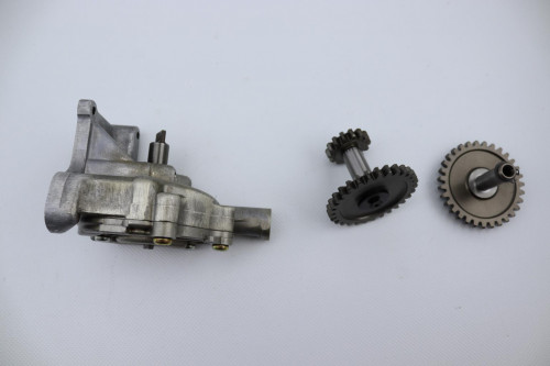 Pompe a huile TRIUMPH 900 SPEED TRIPLE 1997 - 1998