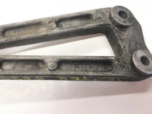 Platine et repose pieds arriere gauche YAMAHA TDR 125 1993-1996