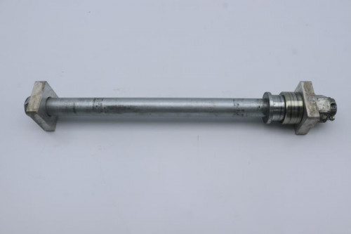 Axe de roue arriere KAWASAKI 650 ER6 N 2012 - 2016
