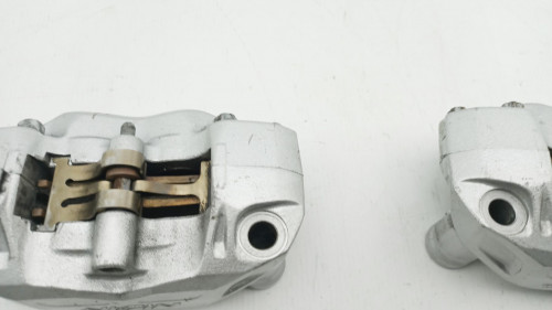 Etrier de frein avant SUZUKI 1300 GSX BKING 2007 - 2011