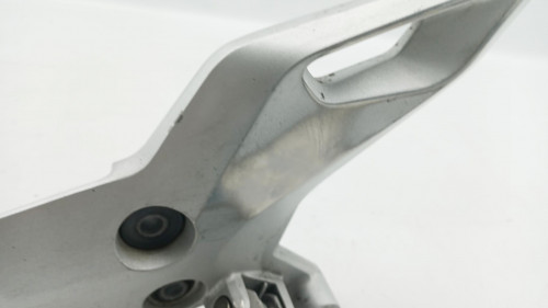 Platine avant gauche SUZUKI 1300 GSX BKING 2007 - 2011