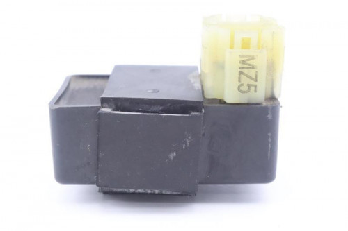 Relais boitier electrique HONDA 750 VF C 1994 - 1995