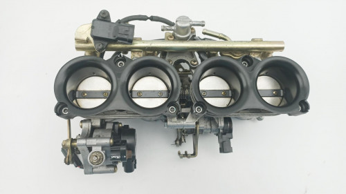 Rampe d'injection YAMAHA R1 2004 - 2006
