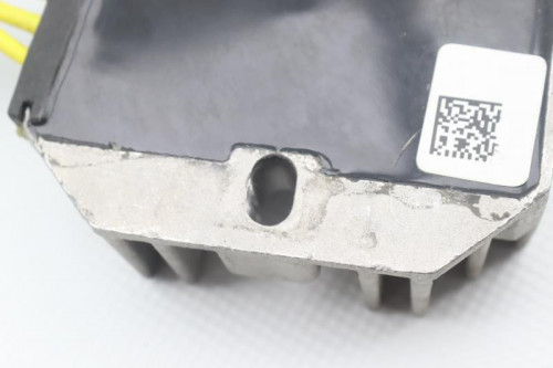 Regulateur charge batterie PIAGGIO 50 ZIP S 2022 - 2023
