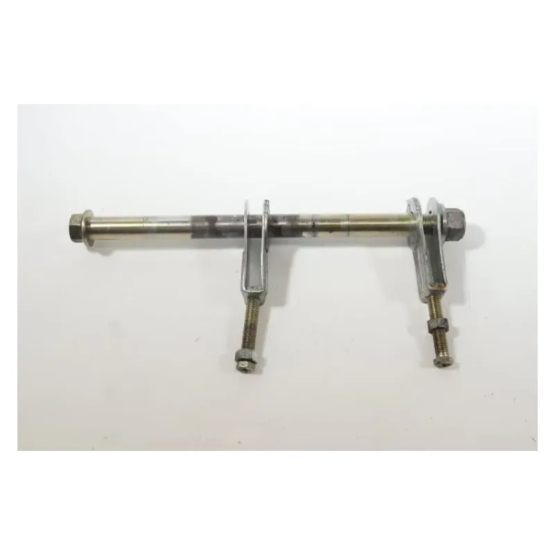 Axe de roue arriere YAMAHA YBR 125 2005 - 2006