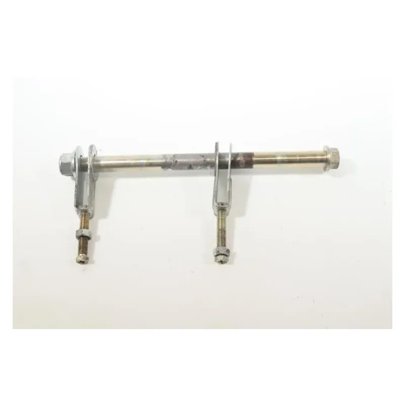 Axe de roue arriere YAMAHA YBR 125 2005 - 2006