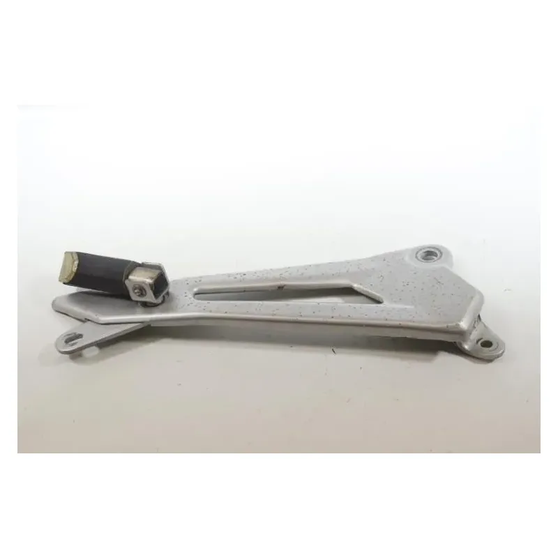 Platine arriere droite YAMAHA YBR 125 2005 - 2006