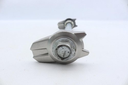 Axe de roue arriere KAWASAKI 650 ER6 N 2009 - 2011