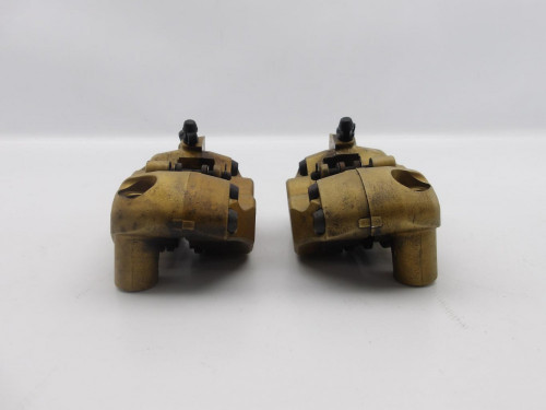 Etrier de frein avant TRIUMPH 1050 TIGER 2007 - 2012