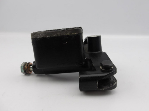 Maitre cylindre frein arriere QUADRO 350 D 2012 - 2013