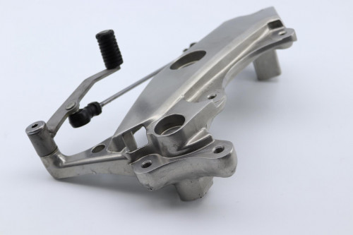 Support de platine avant gauche HONDA CB 600 F HORNET 2011 - 2014
