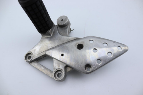 Platine avant droite HONDA 125 CBR 2007 - 2010