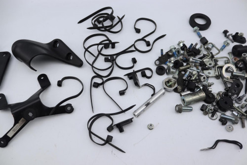 Kit visserie SUZUKI 650 GLADIUS 2009 - 2015