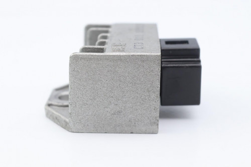 Regulateur charge batterie PEUGEOT 125 TWEET 2010 - 2013