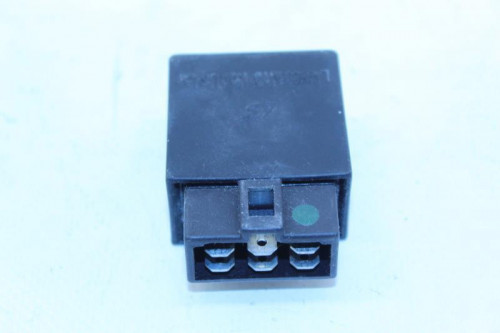 Relais boitier electrique PIAGGIO 125 VESPA GTS 2008 - 2016