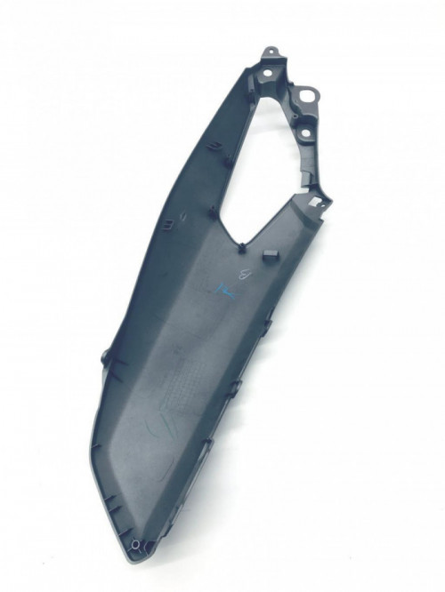 Cache carenage coque arriere gauche YAMAHA GPD 125 2015-2019 N-MAX