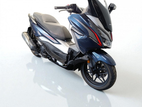HONDA NSS 300 FORZA