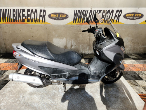 SUZUKI UH 125 BURGMAN