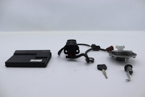 Jeu de serrure contacteur a cle code HONDA 1200 VFR F 2013 - 2015